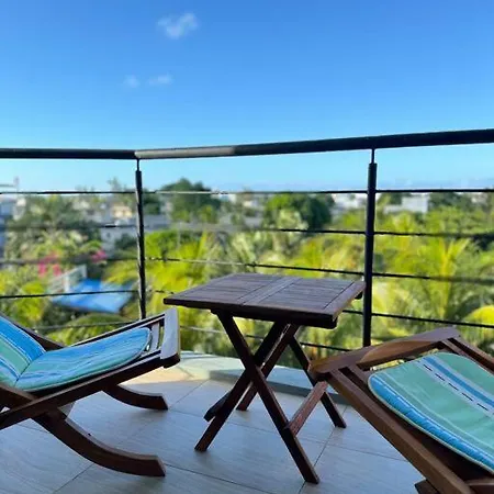 Comfy 2-Bedroom Apt, 10Mins Walk To Beach - Gbhc5